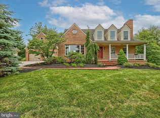 6451 Hunters Run Rd, Harrisburg, PA 17111