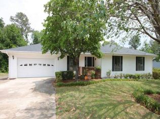 311 Cedar Ridge Dr, Warner Robins, GA 31088