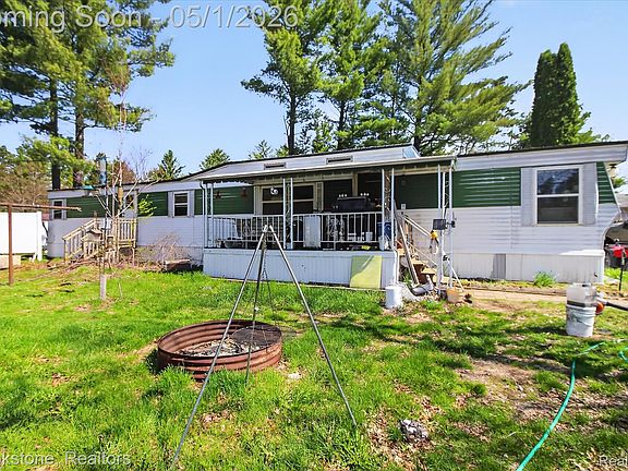 3rd image of 1891 Mina Rd