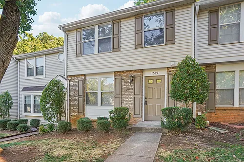 1369 Maple Shade Ln Photo 1