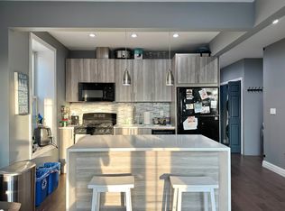 24-27 35th St #2F, Astoria, NY 11103