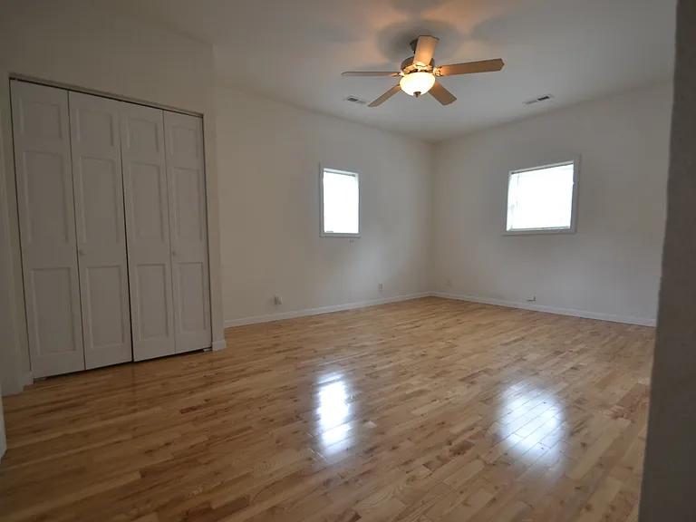 555 S Locust St #3 — Photo 28