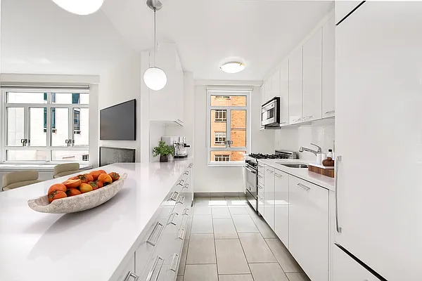 Rented by Central Park South Associates | media 30