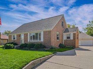 823 Columbia Ave, South Milwaukee, WI 53172