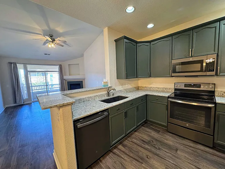 9557 W San Juan Cir #305 — Photo 3