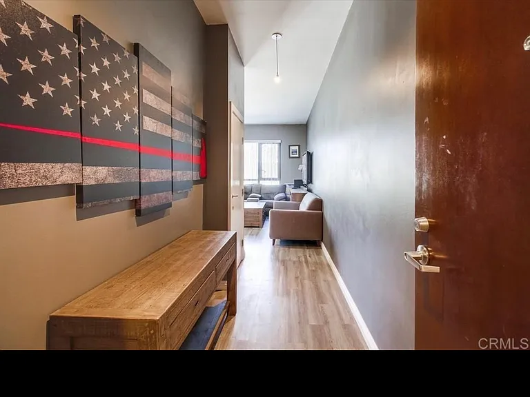 889 Date St — Photo 15
