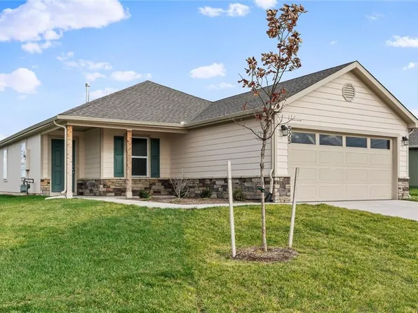 525 N Pear St, Gardner, KS 66030