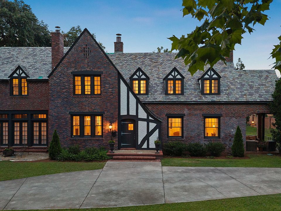 1st image of 2715 Walton Way