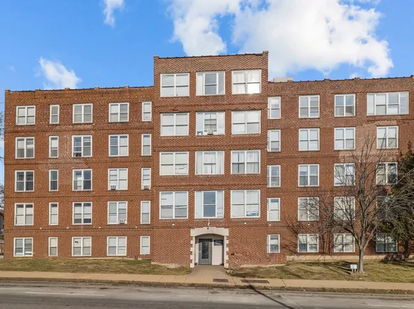 Riverview Apartments
