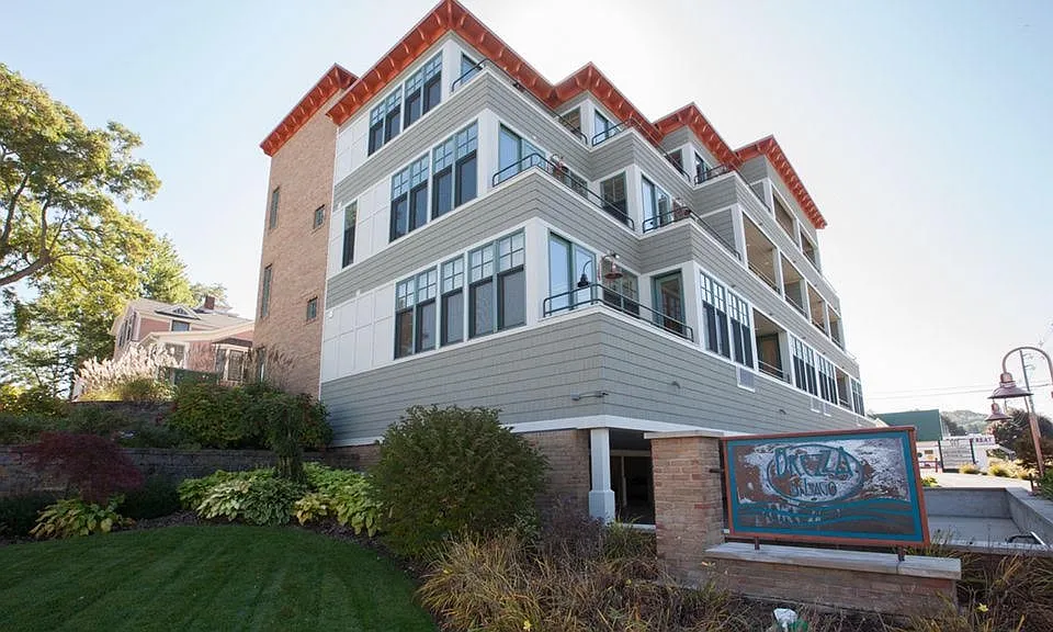 200 S Harbor Dr #9
