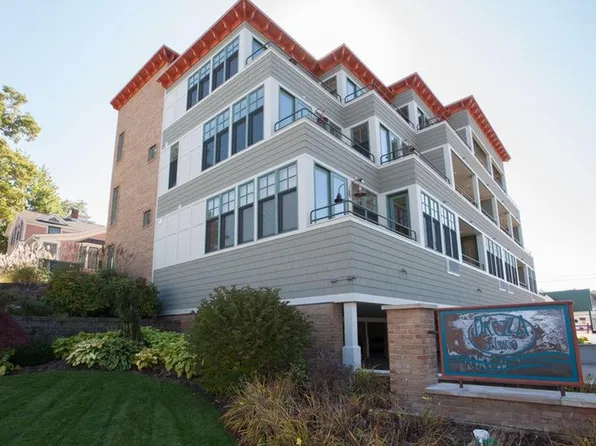 200 S Harbor Dr APT 9, Grand Haven, MI 49417