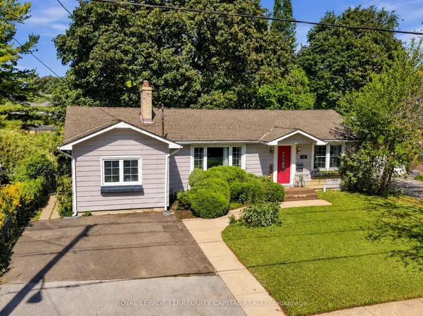 359 Linwell Rd, Saint Catharines, ON L2M 2P1