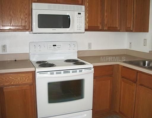 3rd image of 1412 Belvoir Dr