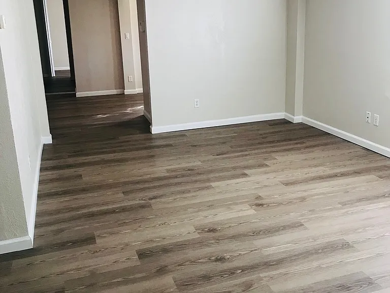 5015 Santee St — Photo 8