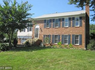 5625 Barrymore Rd, Centreville, VA 20120