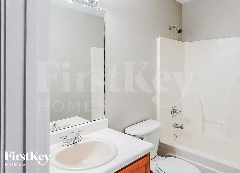 8439 Browns Mill Trce — Photo 11