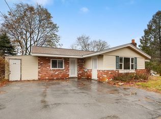 950 N Quincy St, Brockton, MA 02302