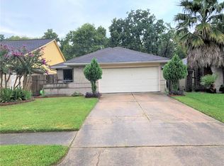 8819 Vinkins Rd, Houston, TX 77071