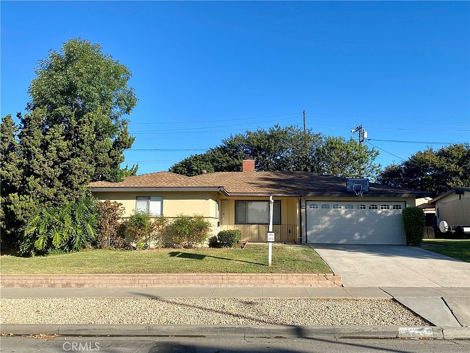 1st image of 4211 E Charter Oak Dr