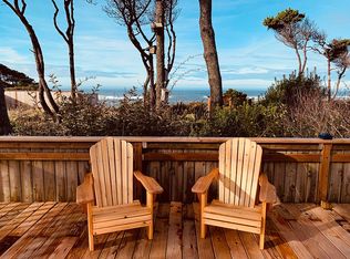 835 2nd St, Otter Rock, OR 97369