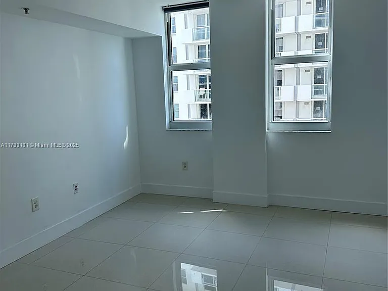 9201 Collins Ave #524 — Photo 12