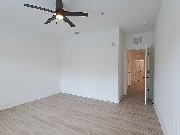 Tropia Luxury Apartments — Photo 113