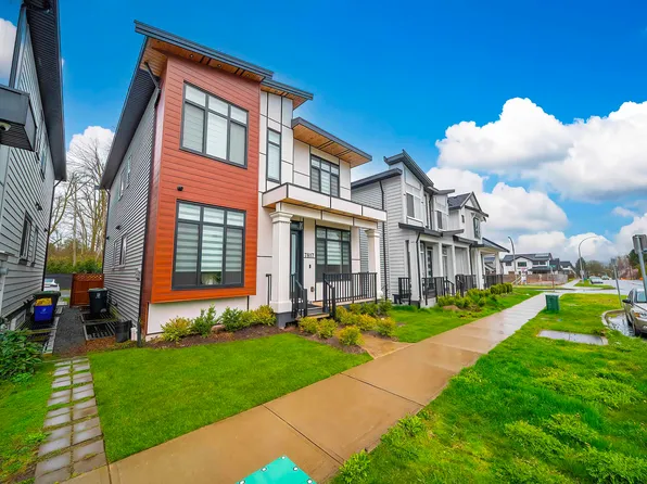 7817 197th St, Langley, BC V2Y 4L8