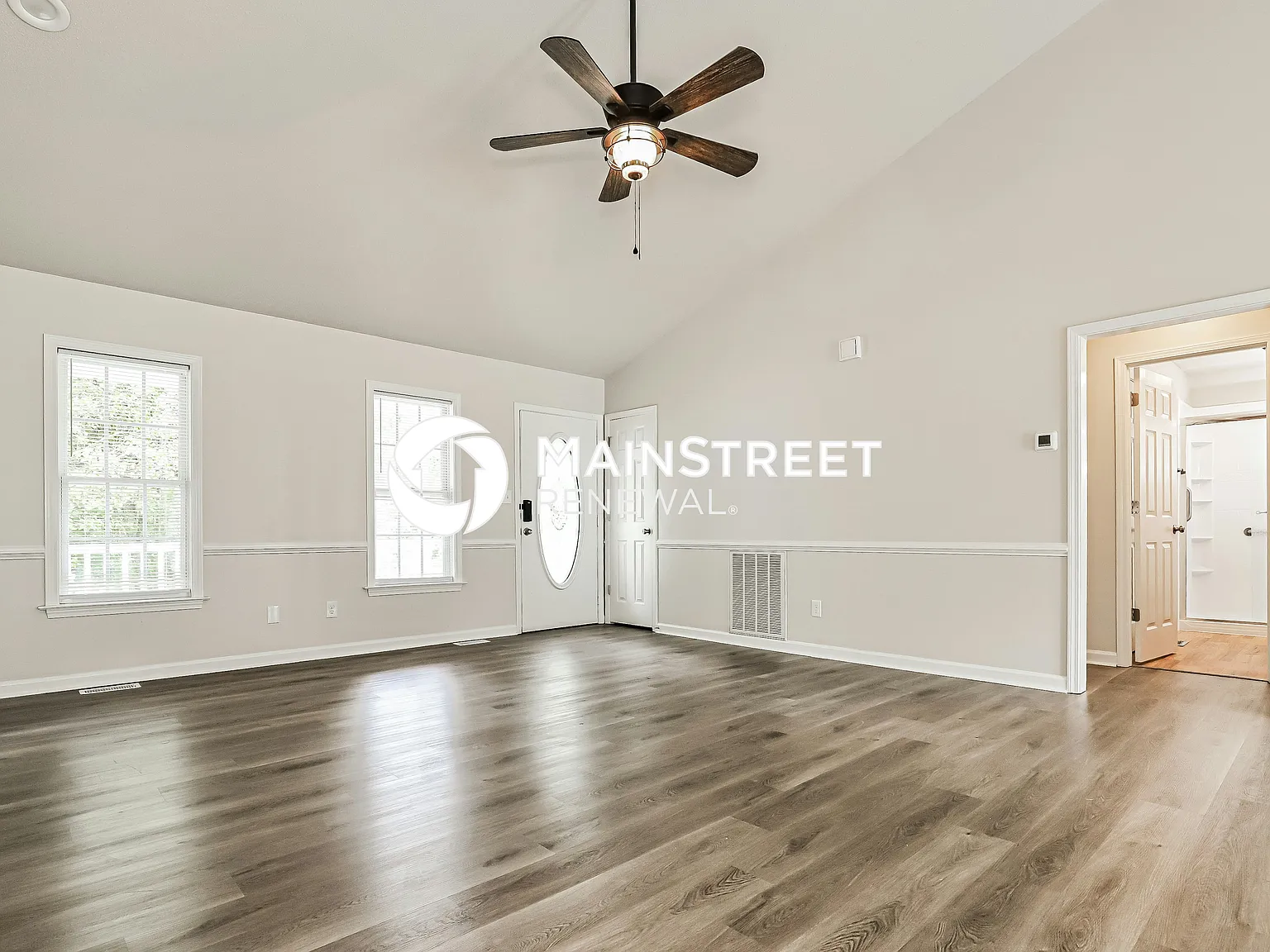12 Collin Ln — Photo 4