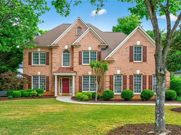 920 Whitetail Ct, Alpharetta, GA 30005