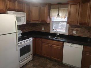 122 Park View Ave, Warwick, RI 02888