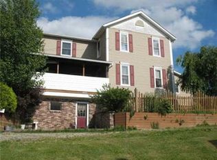 400 6th Ave, Meyersdale, PA 15552
