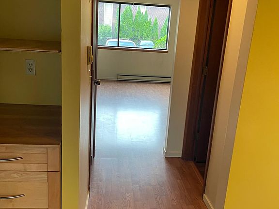 3rd image of 187 Homestead St APT E2
