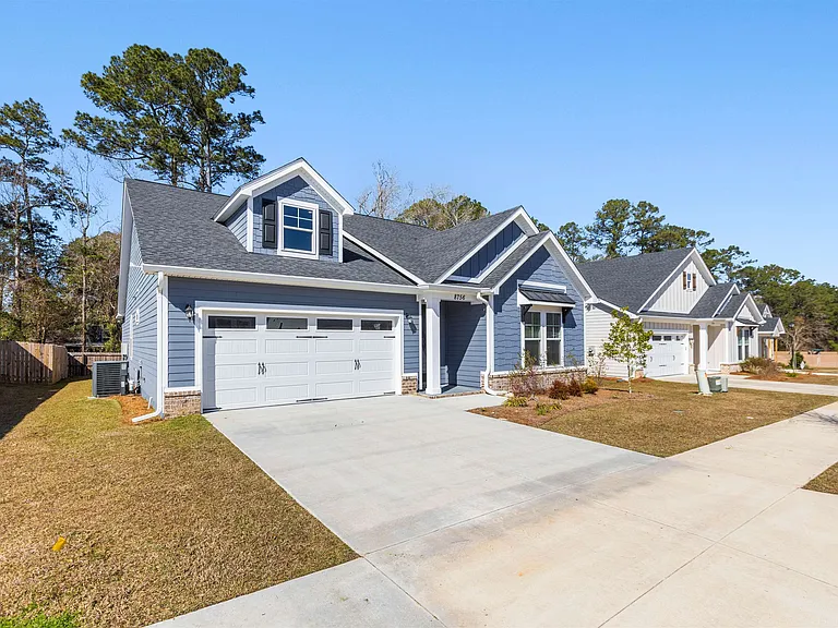 8756 Glenoak Trl — Photo 3