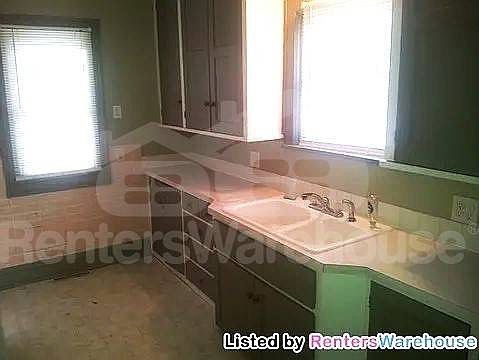 5th image of 3400 40th Ave S