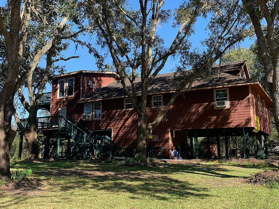 1st image of 205 River Glen Dr