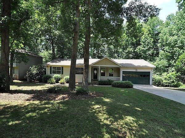 1st image of 3336 Alcazar Dr