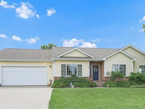 1639 Briar Ln, Pella, IA 50219