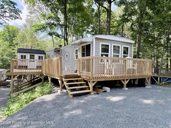 148 Birch Ter, Gouldsboro, PA 18424