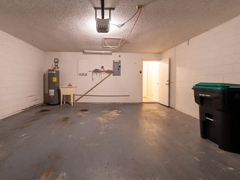 8345 Fort Thomas Way — Photo 13