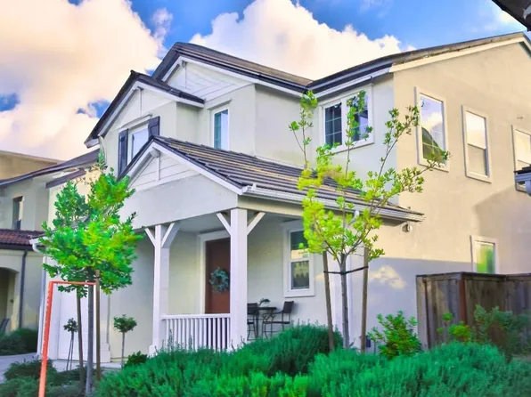 4396 Horizon Dr, Madera, CA 93636