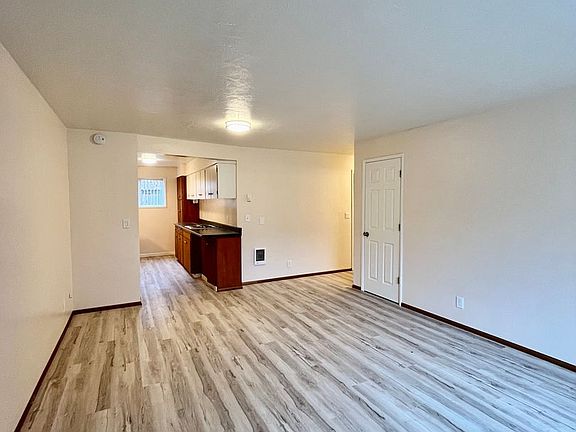 2nd image of 572 W 12th Ave APT 3