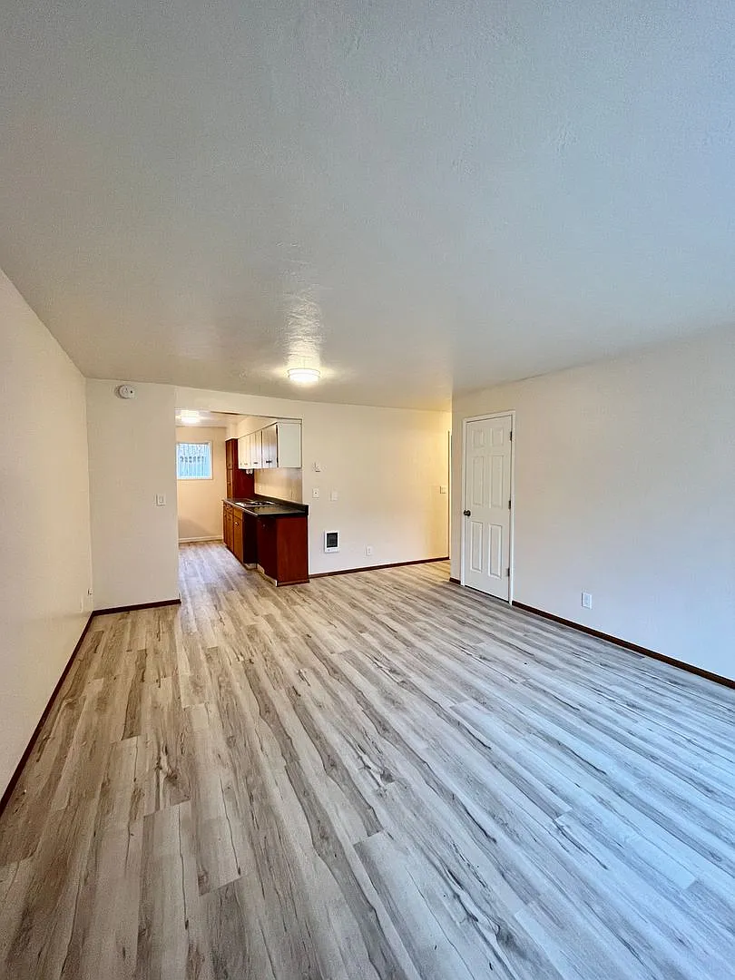Building Photo - Cedar Apartments