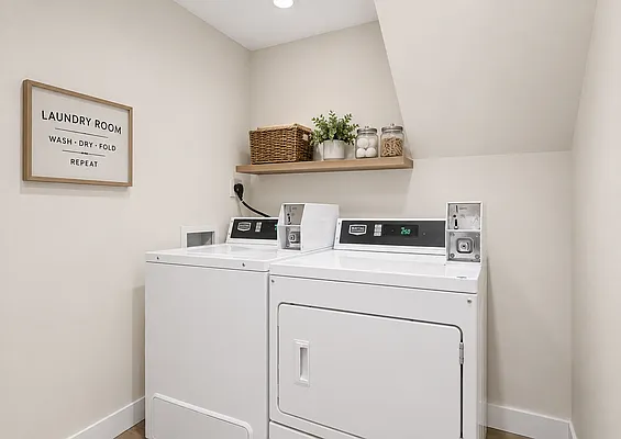 Laundry, photo 1