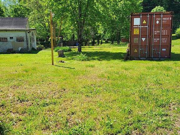 4th image of 229 Walden Dr