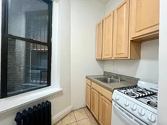 Rented by KNOCKKNOCK LLC