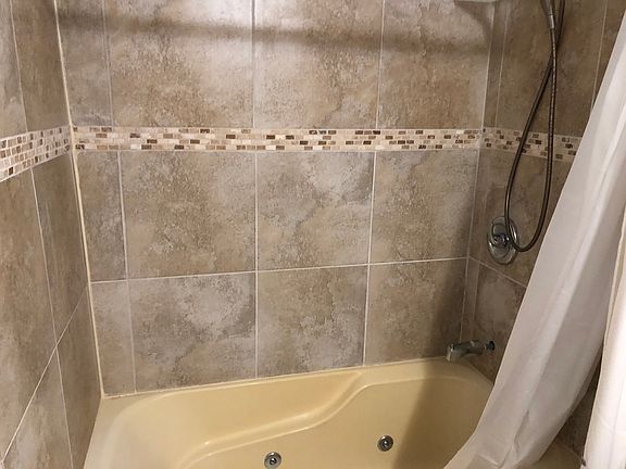 3rd image of 2409 W North A St #2