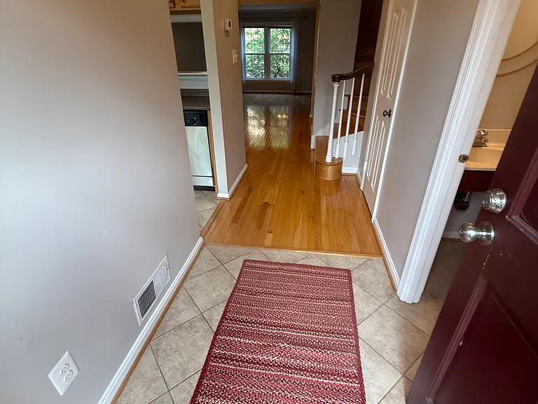 6707 Washington Blvd #B — Photo 2