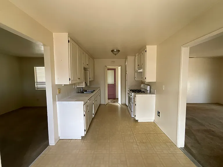 624 Nancy St — Photo 27