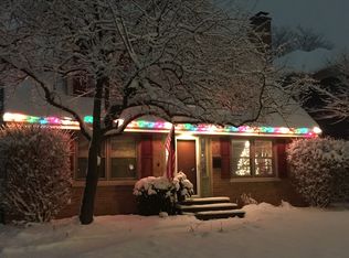414 Meadow Ln, Libertyville, IL