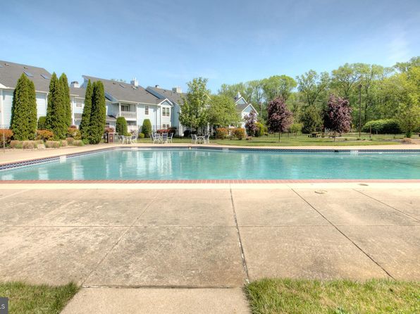 765 Steeplechase Ct, Woodbury, NJ 08096